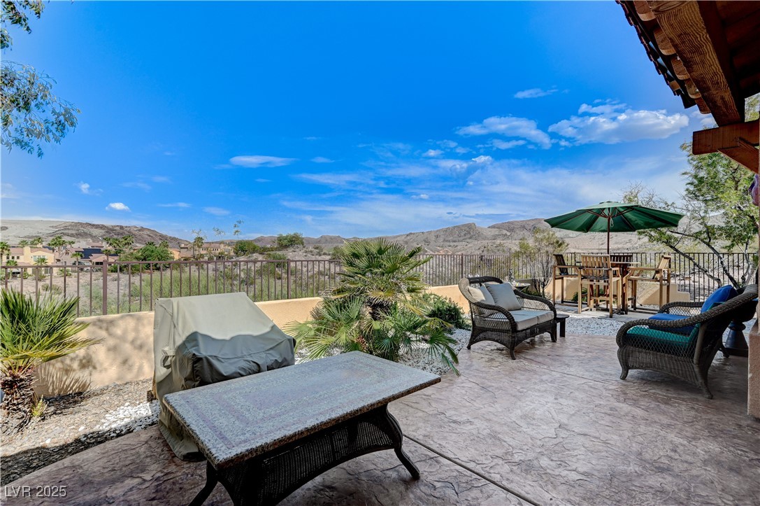1150 Calcione Drive