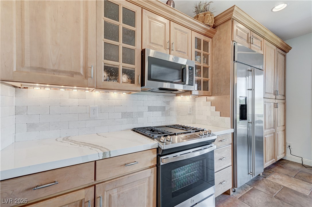 1150 Calcione Drive