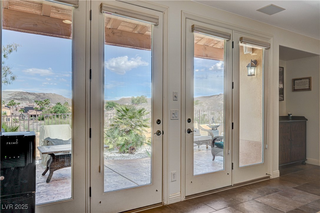 1150 Calcione Drive