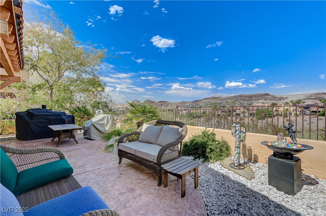 1150 Calcione Drive