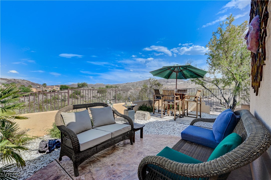 1150 Calcione Drive