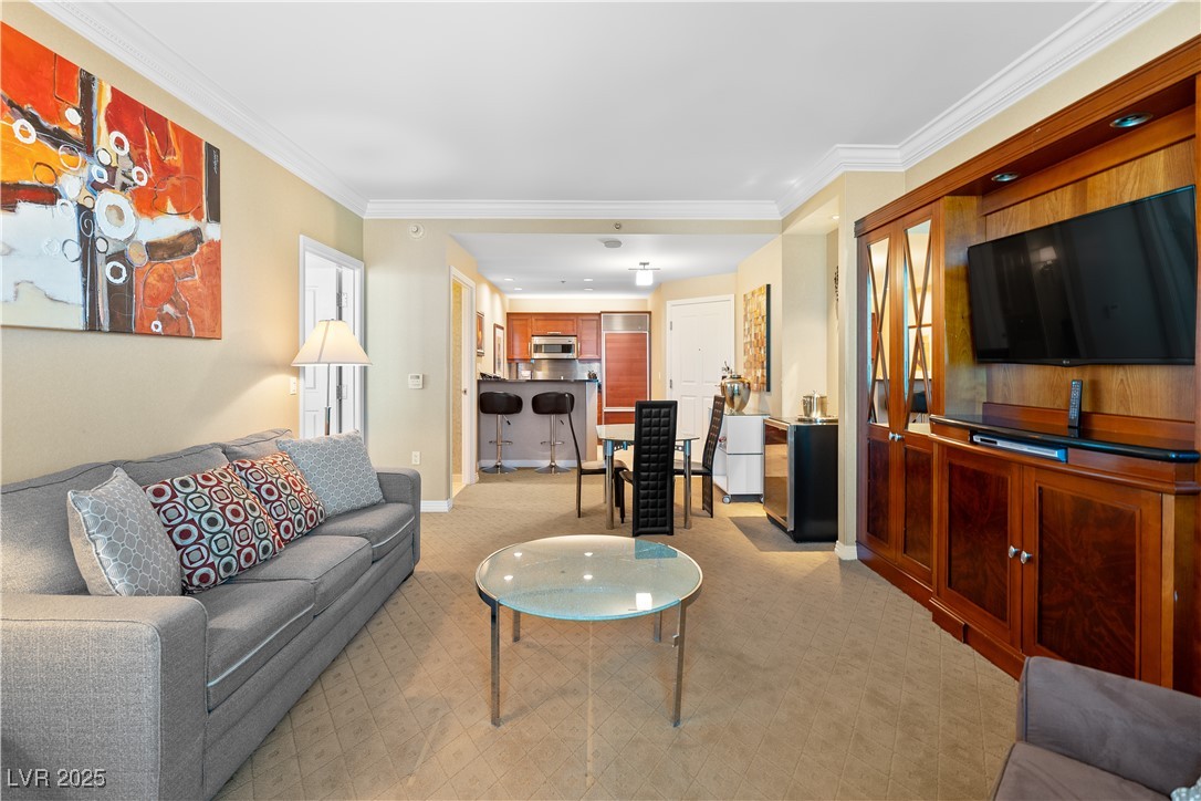 125 East Harmon Avenue 2521