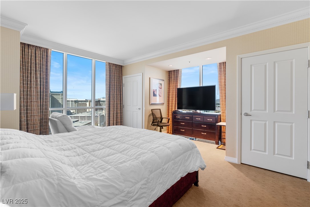 125 East Harmon Avenue 2521