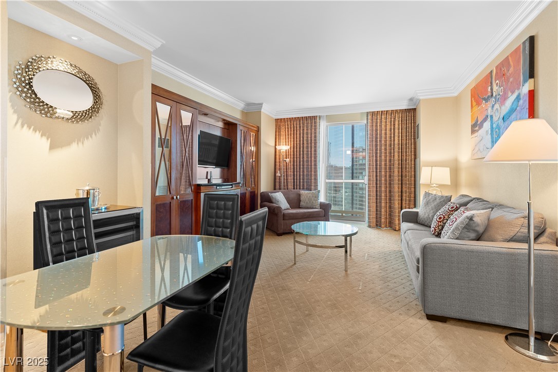 125 East Harmon Avenue 2521