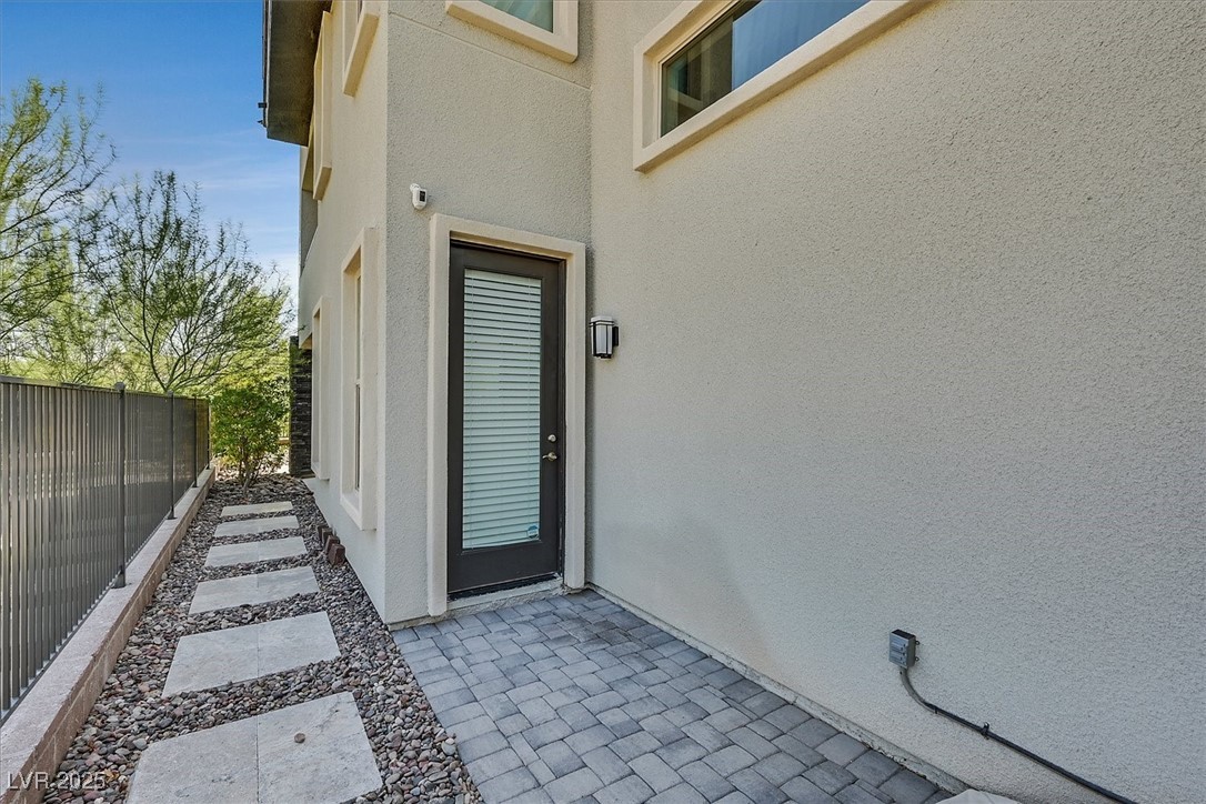 10287 Kesington Drive