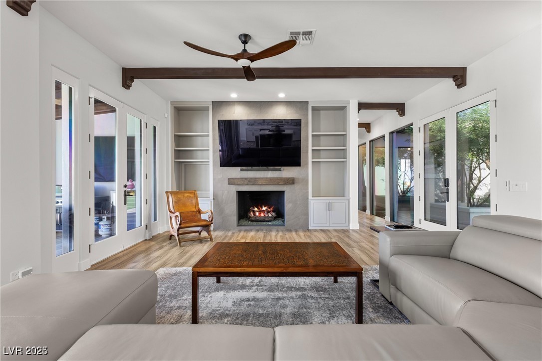 3 Rue Allard Way