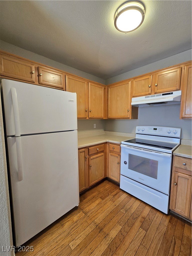 2972 Juniper Hills 201