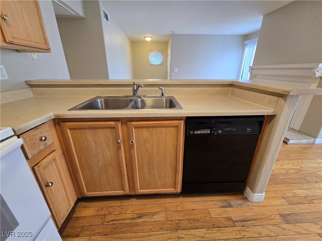 2972 Juniper Hills 201
