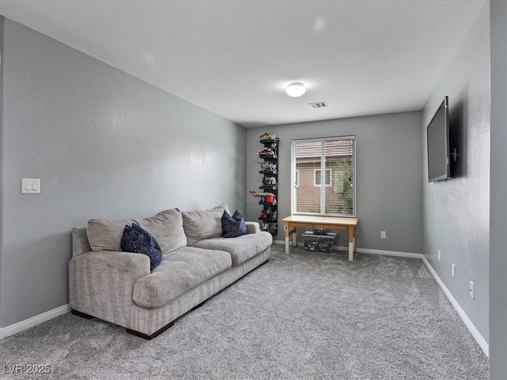 9316 Golden Lad Avenue