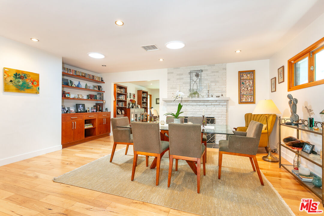 2211 Canyon Dr