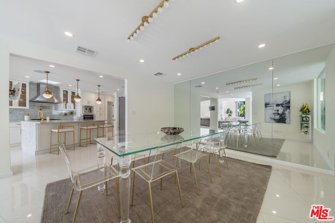 1040 Montego Dr