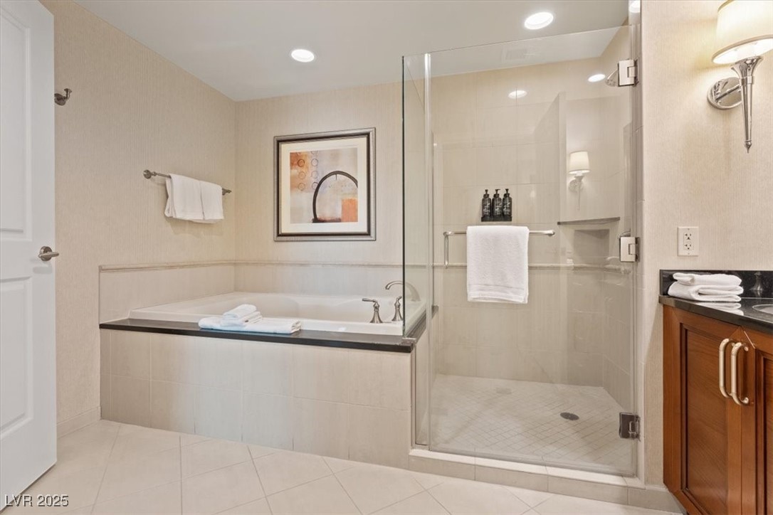 145 East Harmon Avenue 3007