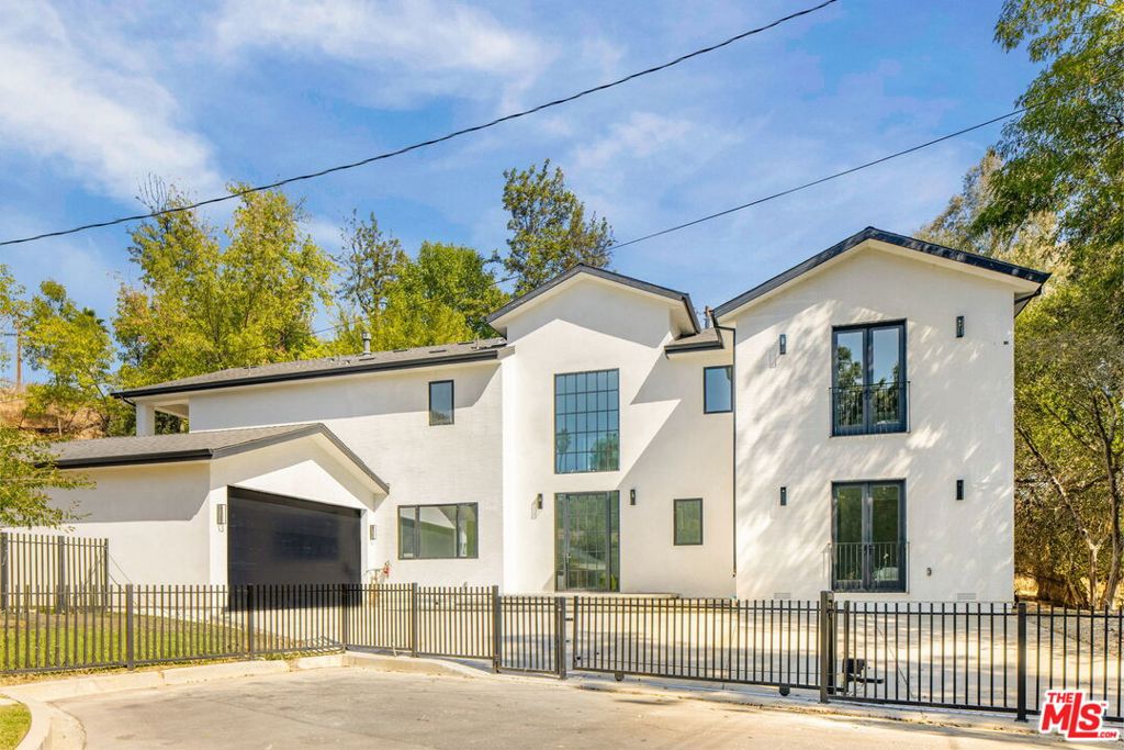 16815 Shileno Place