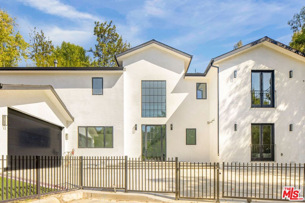 16815 Shileno Place