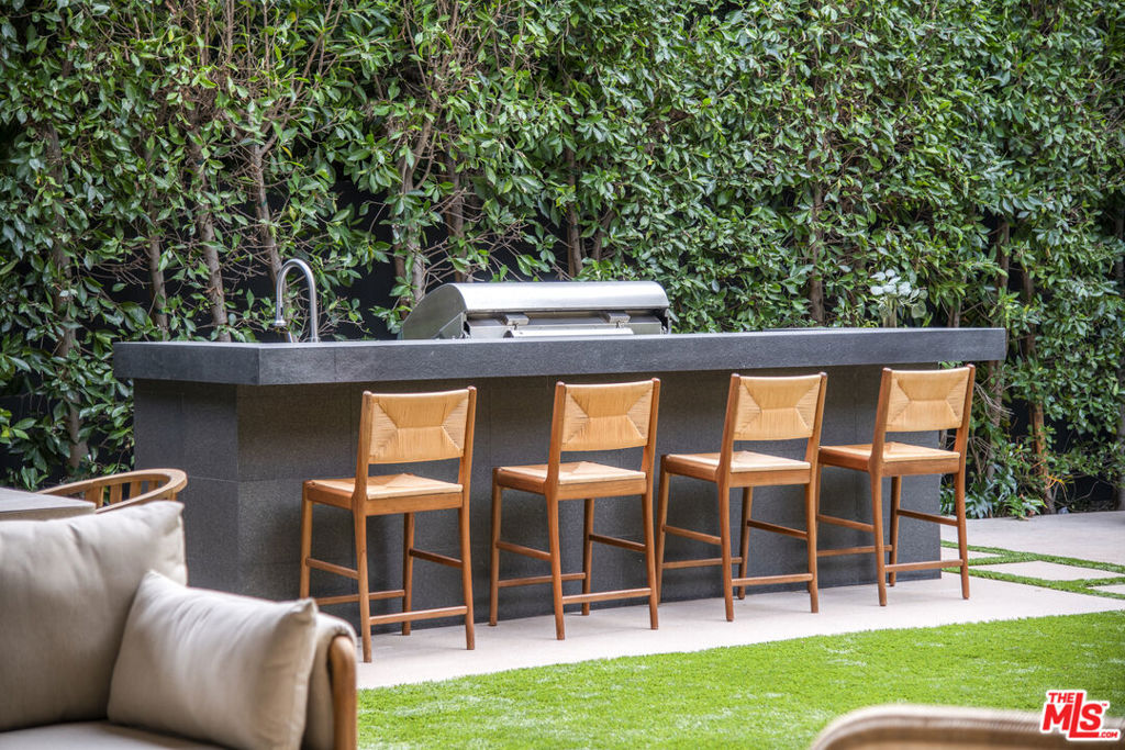 1845 Coldwater Canyon Drive