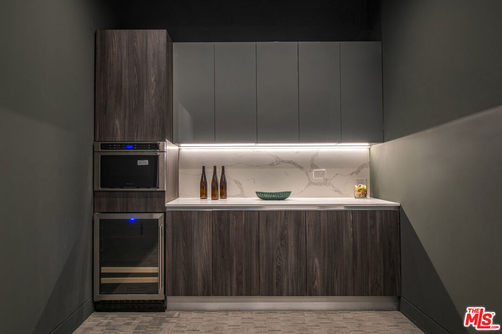 1845 Coldwater Canyon Drive