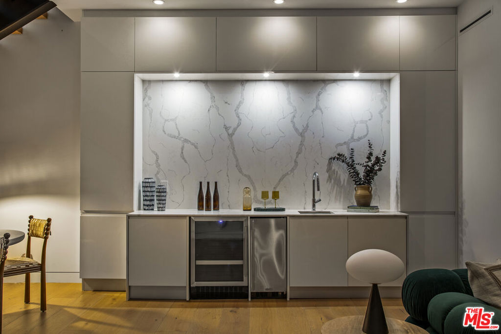 1845 Coldwater Canyon Drive