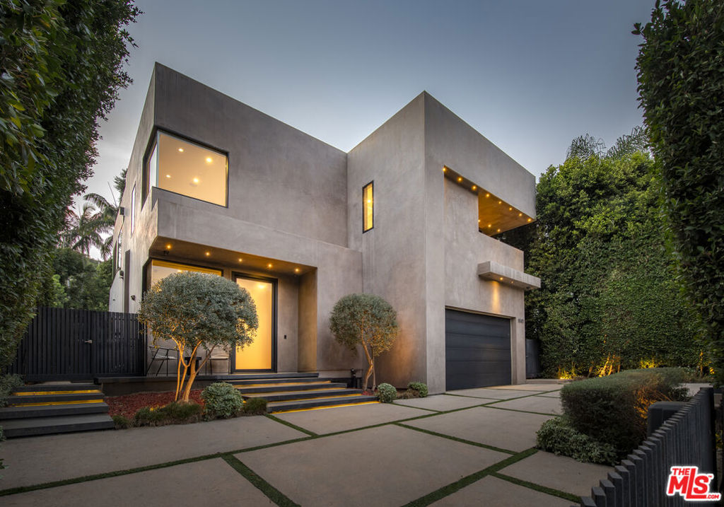 1845 Coldwater Canyon Drive