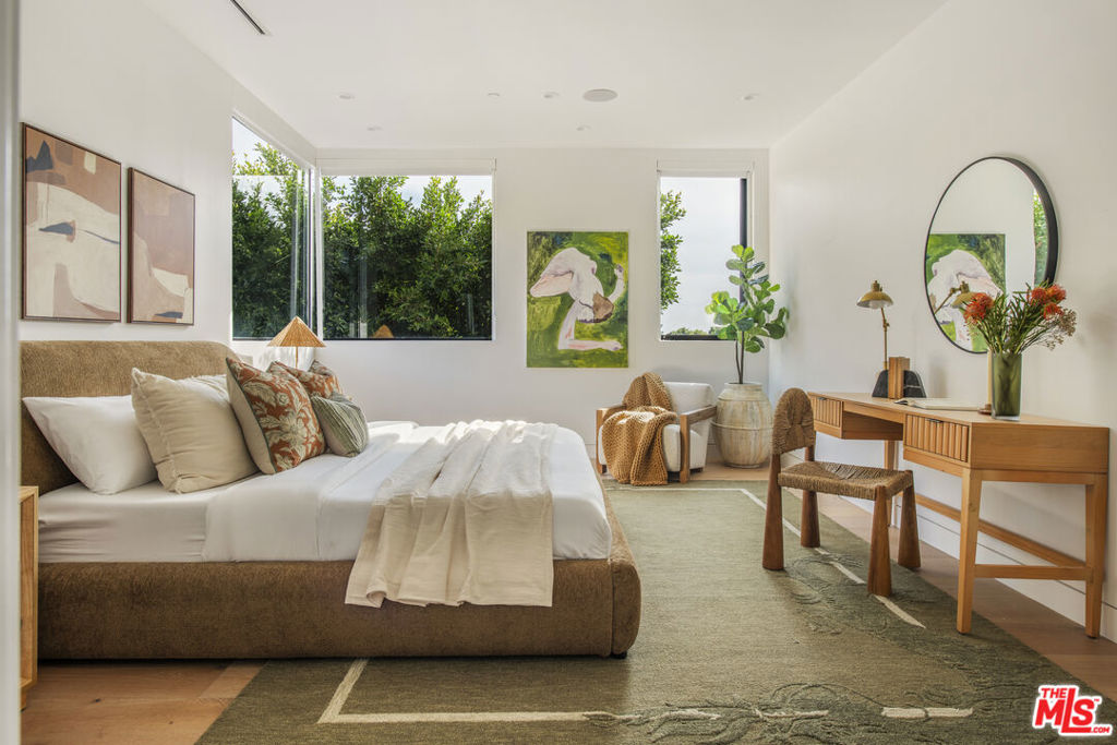 1845 Coldwater Canyon Drive