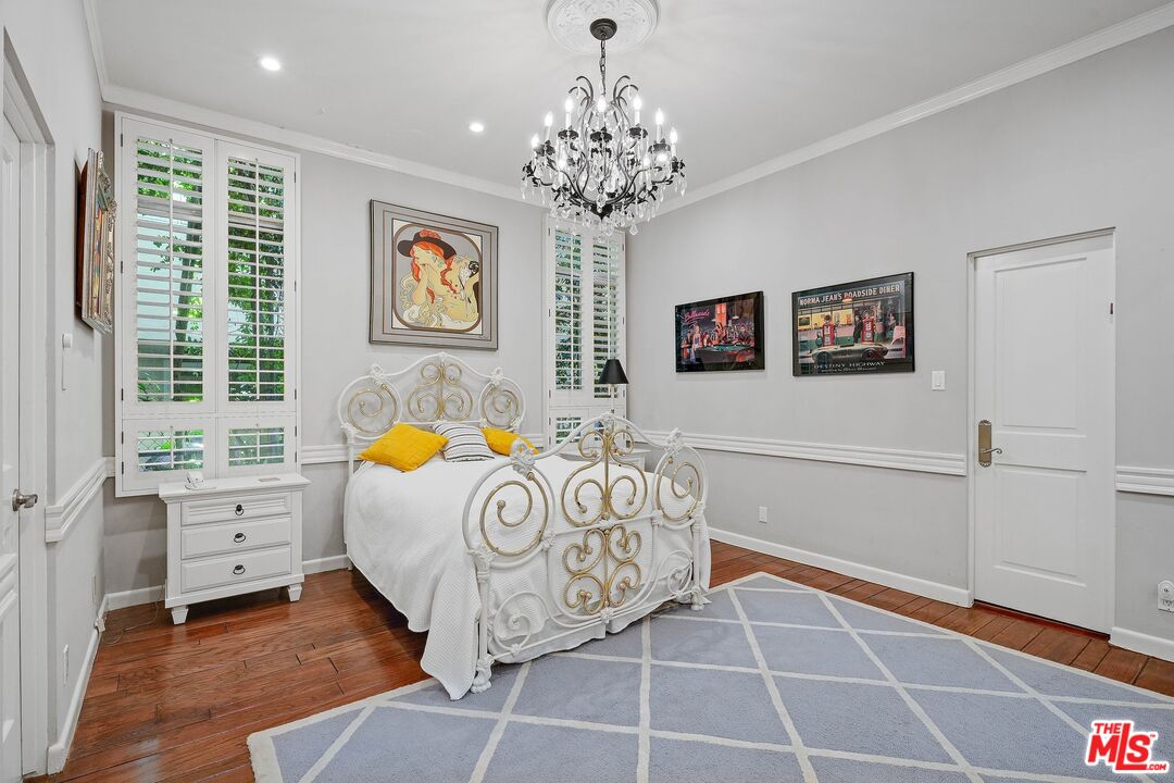 717 N Rodeo Dr