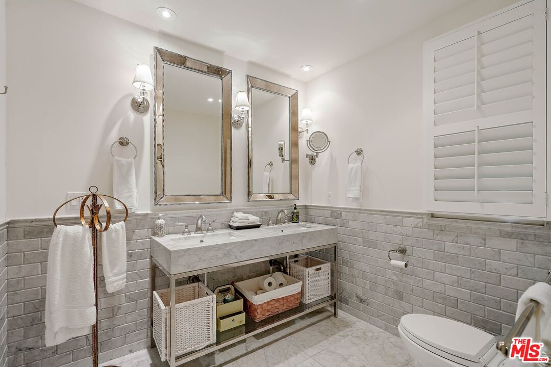 717 N Rodeo Dr