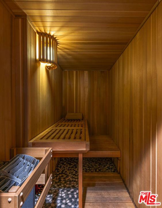 1982 N Normandie Avenue