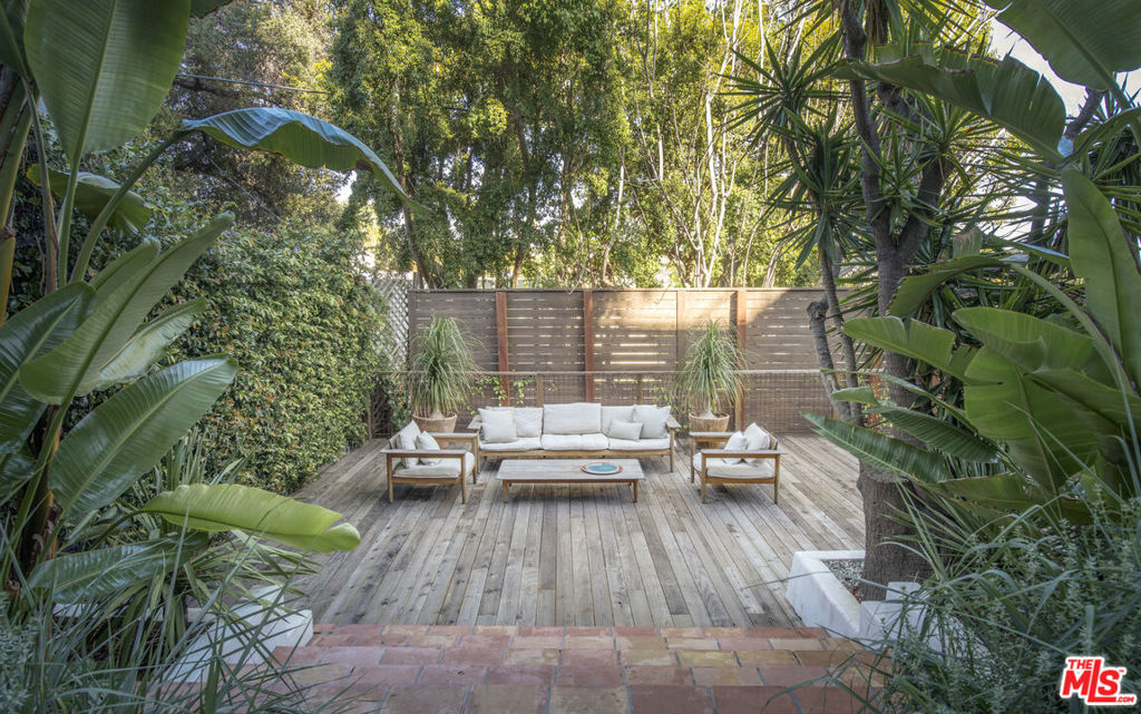 1982 N Normandie Avenue