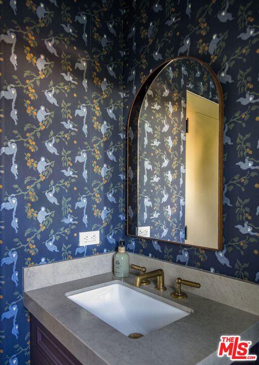 1982 N Normandie Avenue