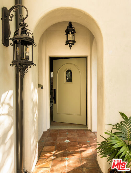 1982 N Normandie Avenue