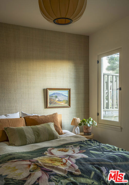 1982 N Normandie Avenue