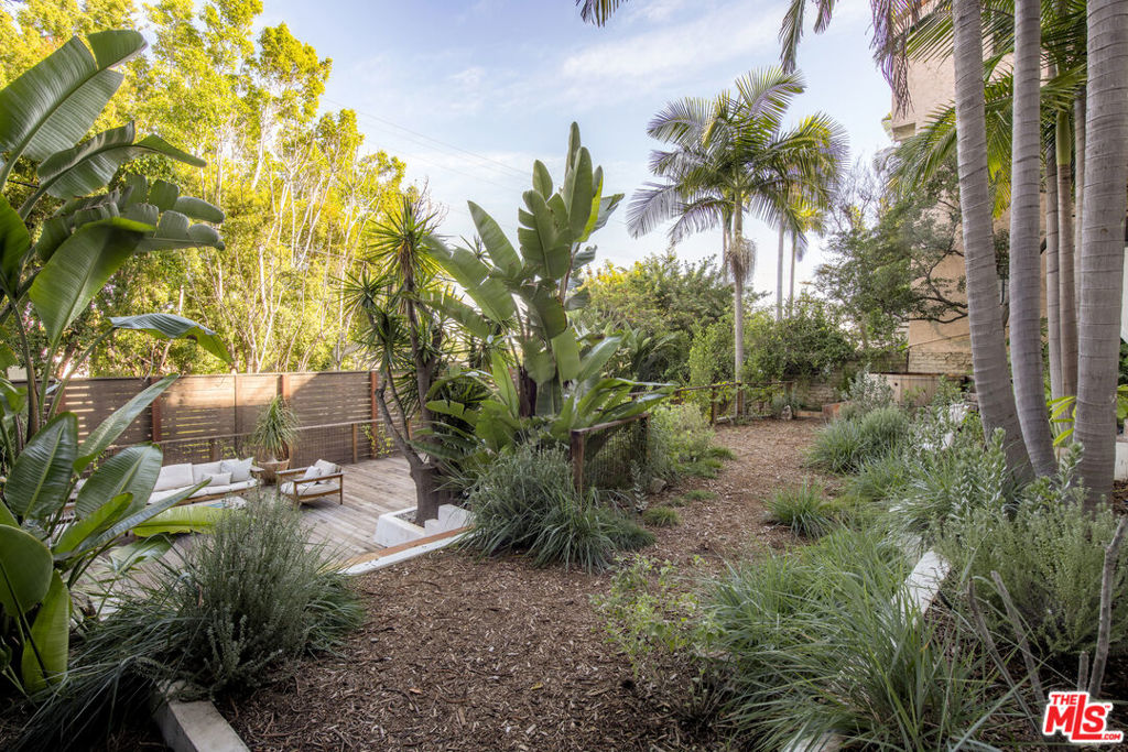 1982 N Normandie Avenue