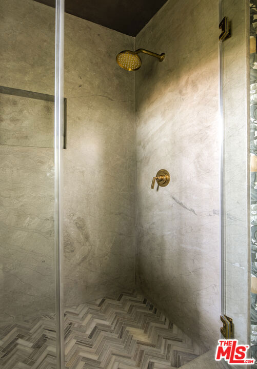 1982 N Normandie Avenue