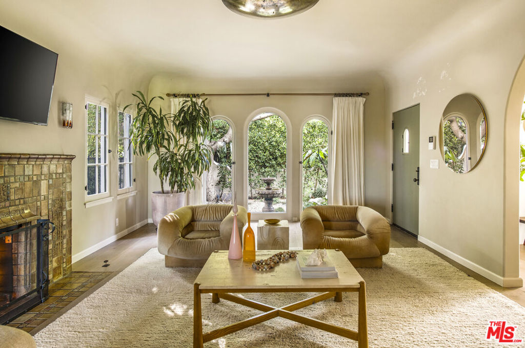 1982 N Normandie Avenue