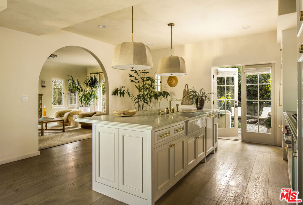 1982 N Normandie Avenue