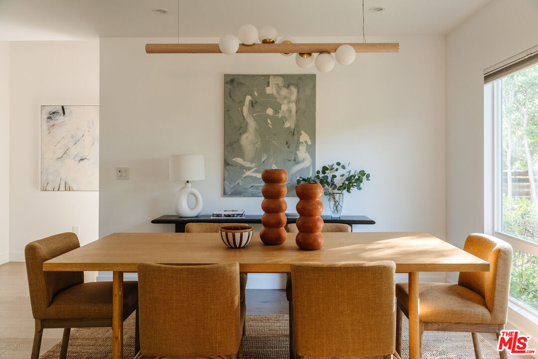 6152 Saint Clair Ave