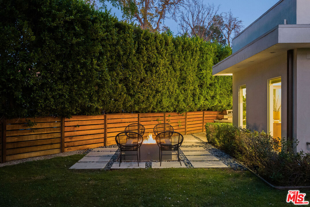 6152 Saint Clair Ave