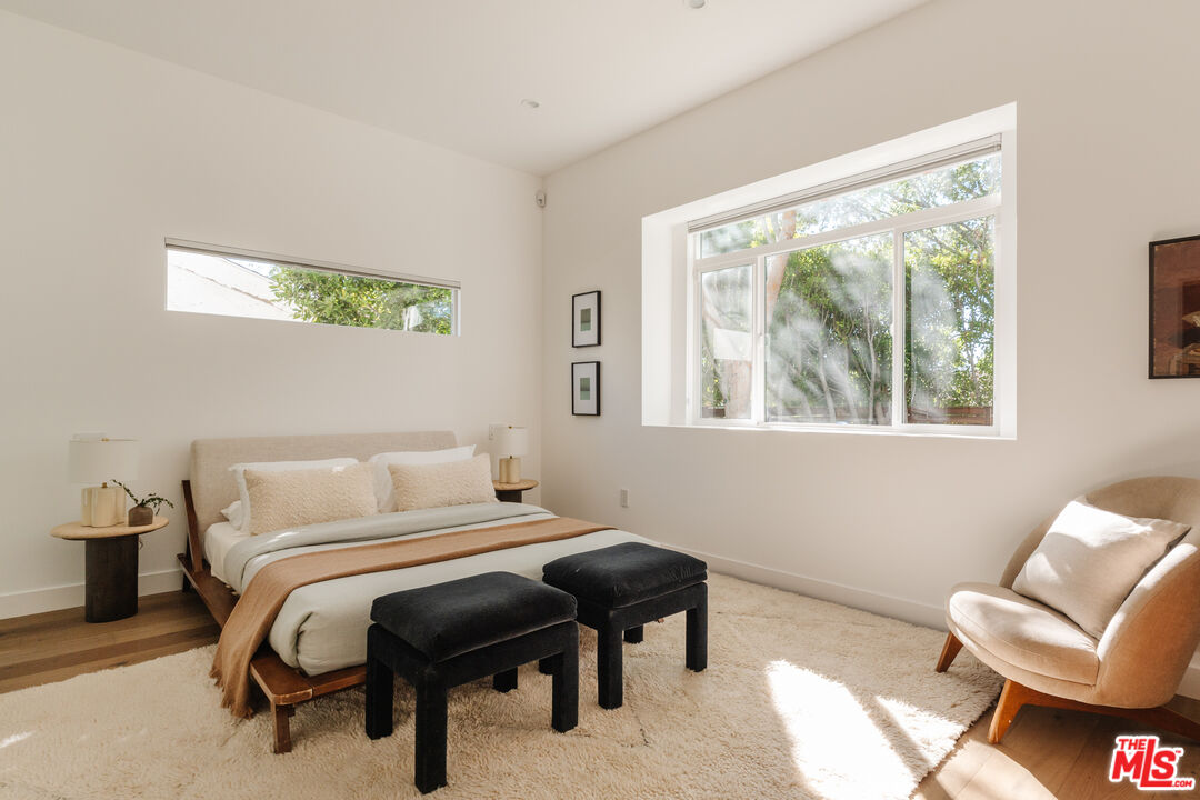 6152 Saint Clair Ave