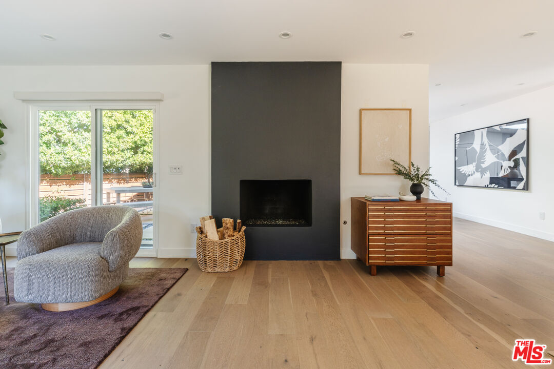 6152 Saint Clair Ave