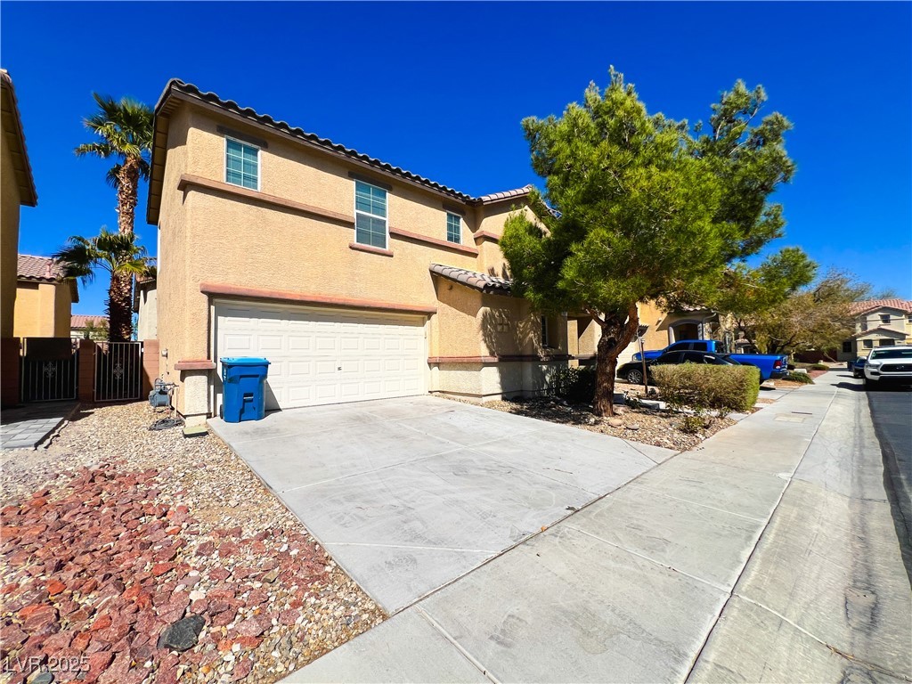 68 Emerald Falls Avenue