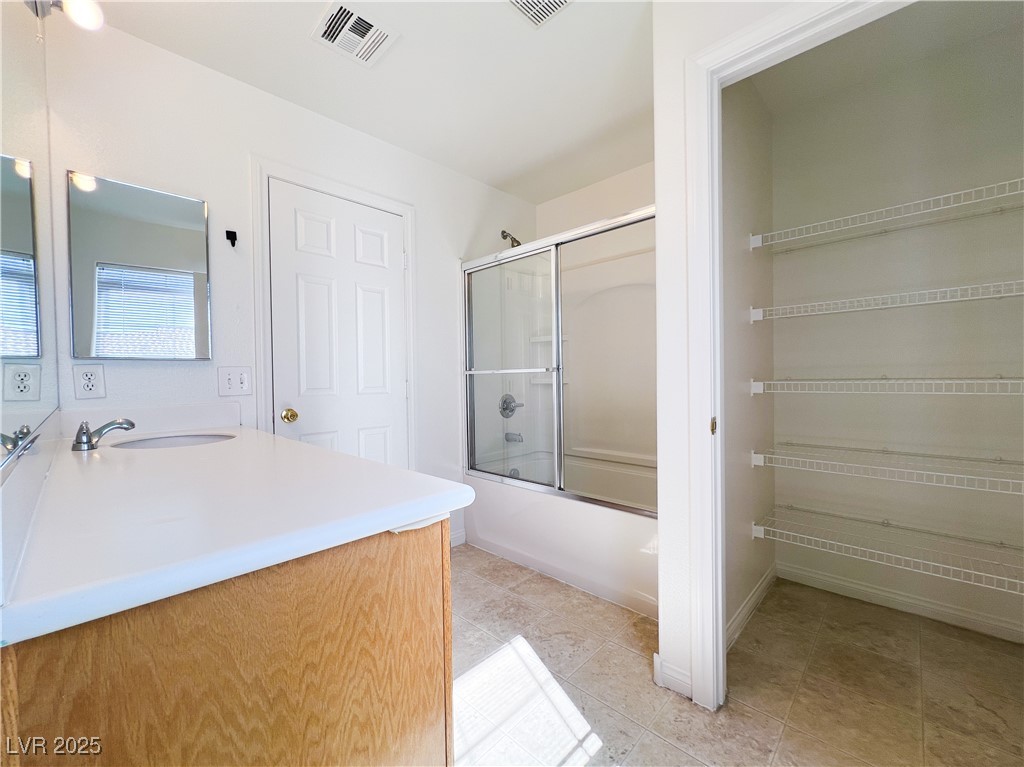 68 Emerald Falls Avenue