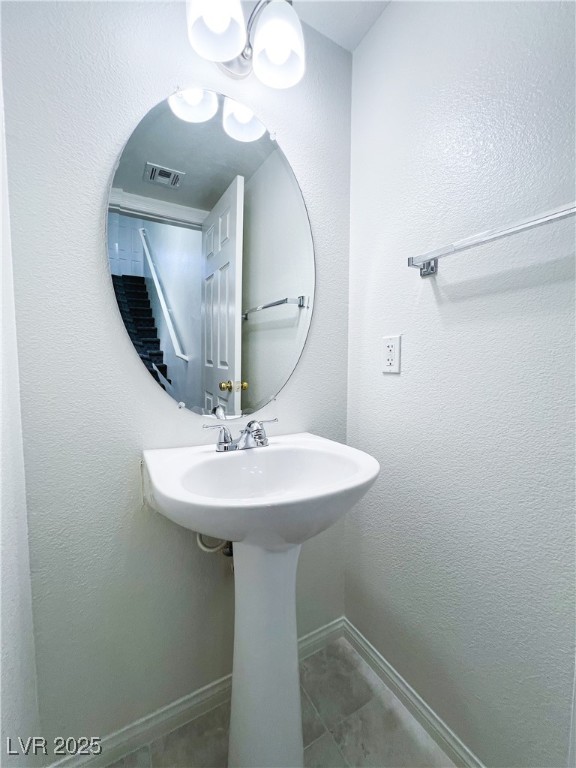 68 Emerald Falls Avenue