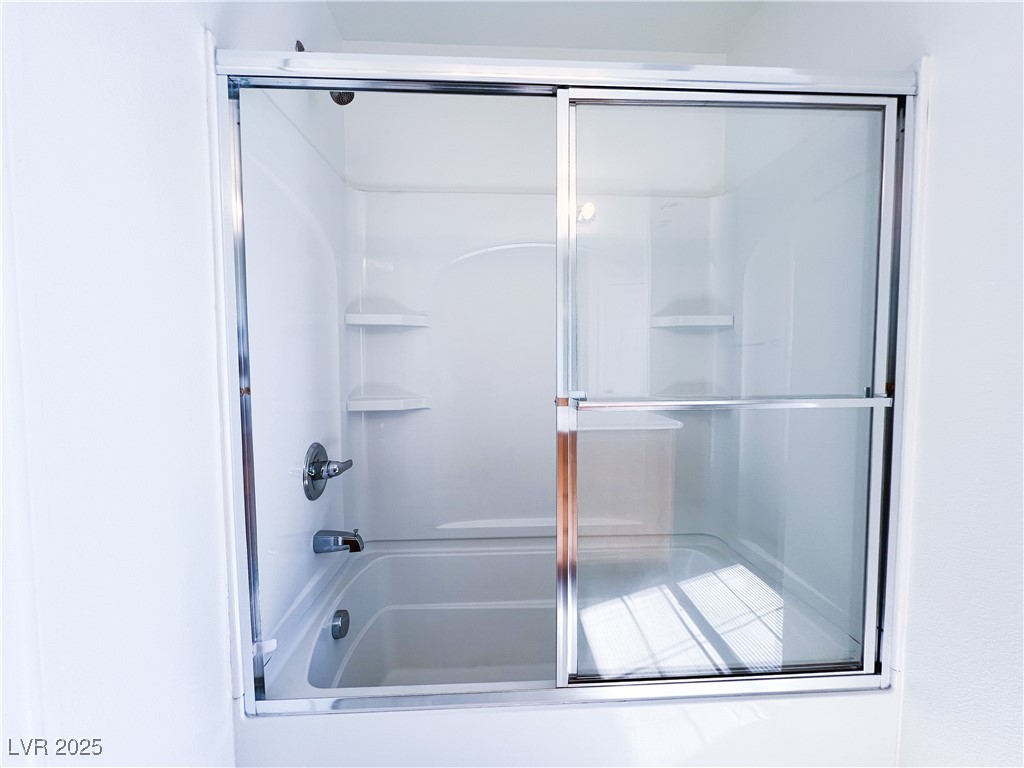 68 Emerald Falls Avenue