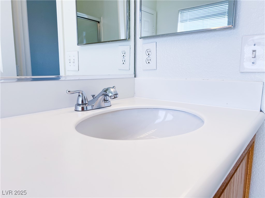 68 Emerald Falls Avenue