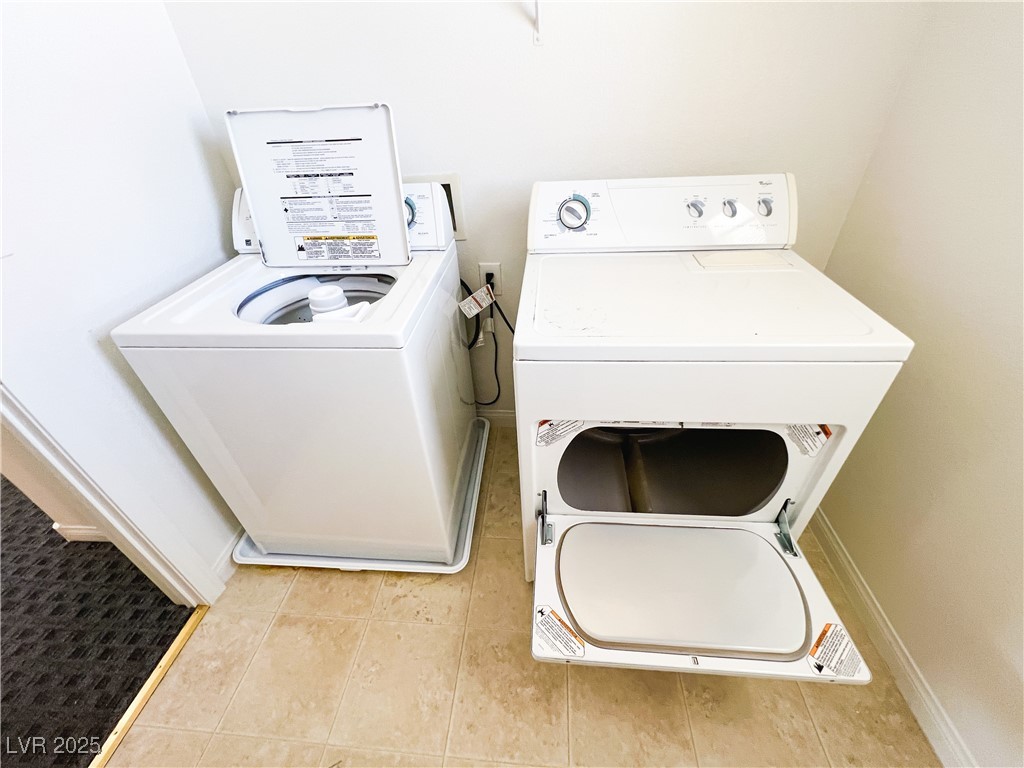 68 Emerald Falls Avenue