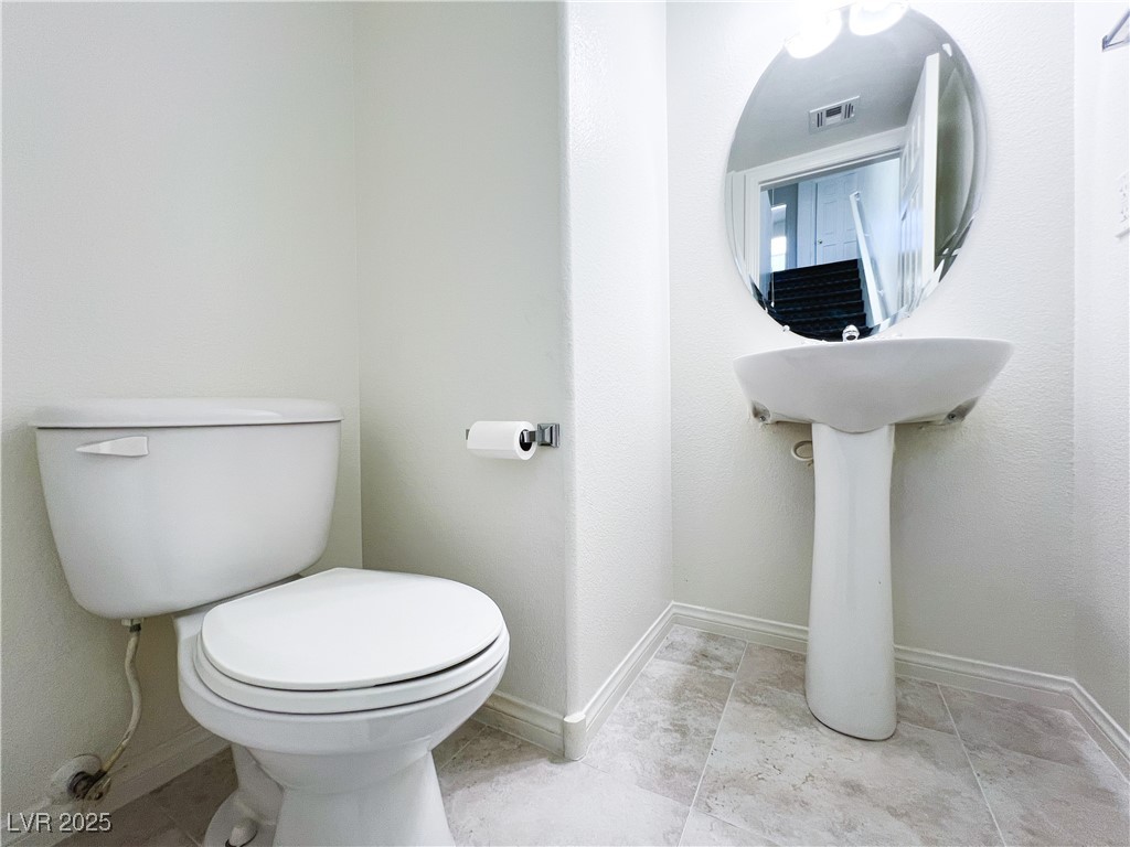 68 Emerald Falls Avenue