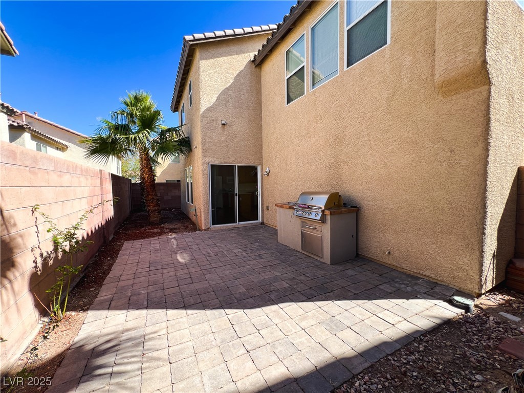 68 Emerald Falls Avenue