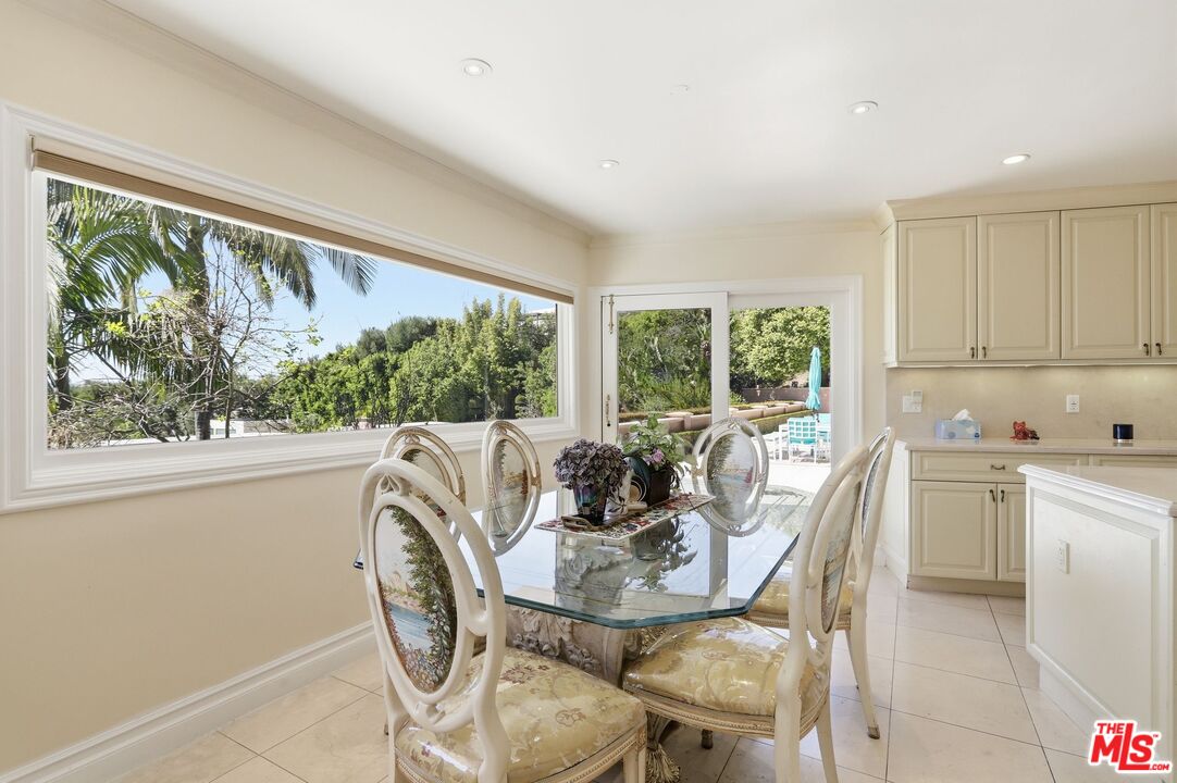 1831 Loma Vista Dr