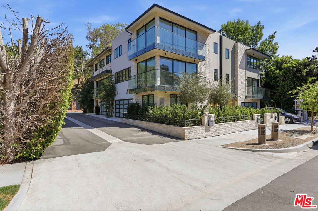 11769 Bellagio Rd