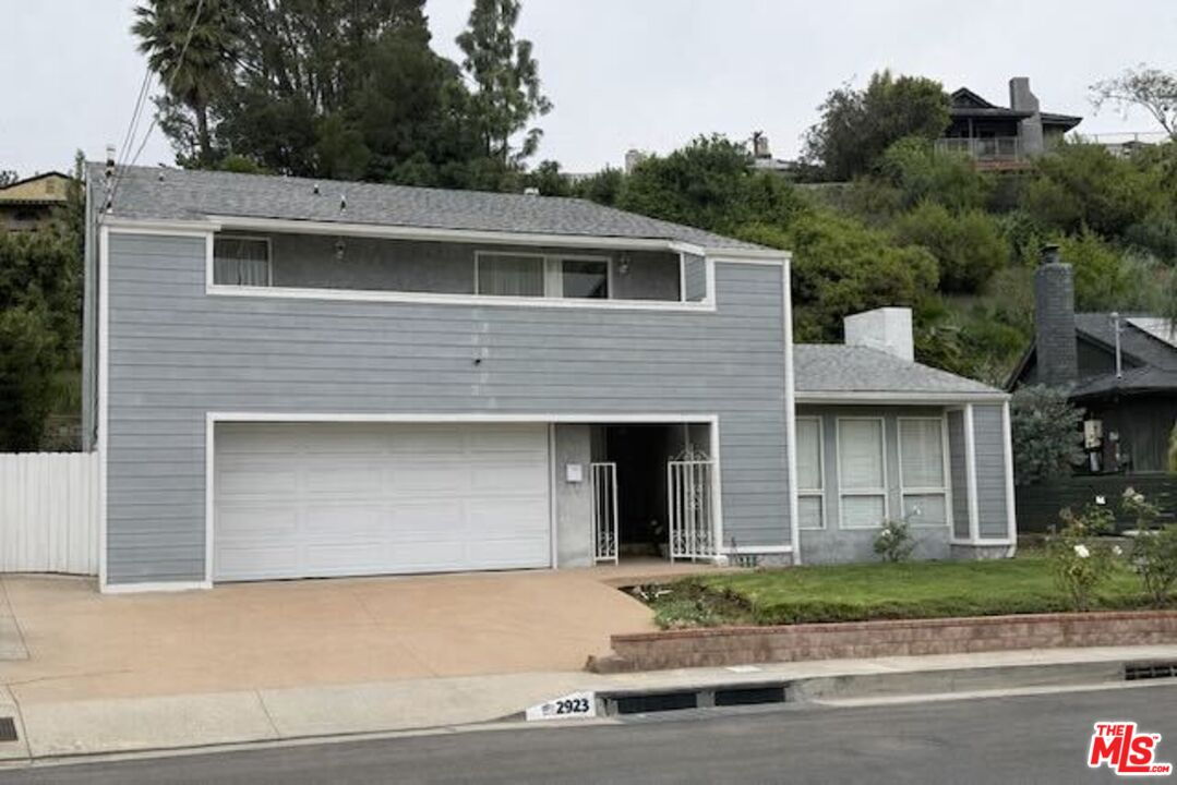 2923 Lawndale Dr