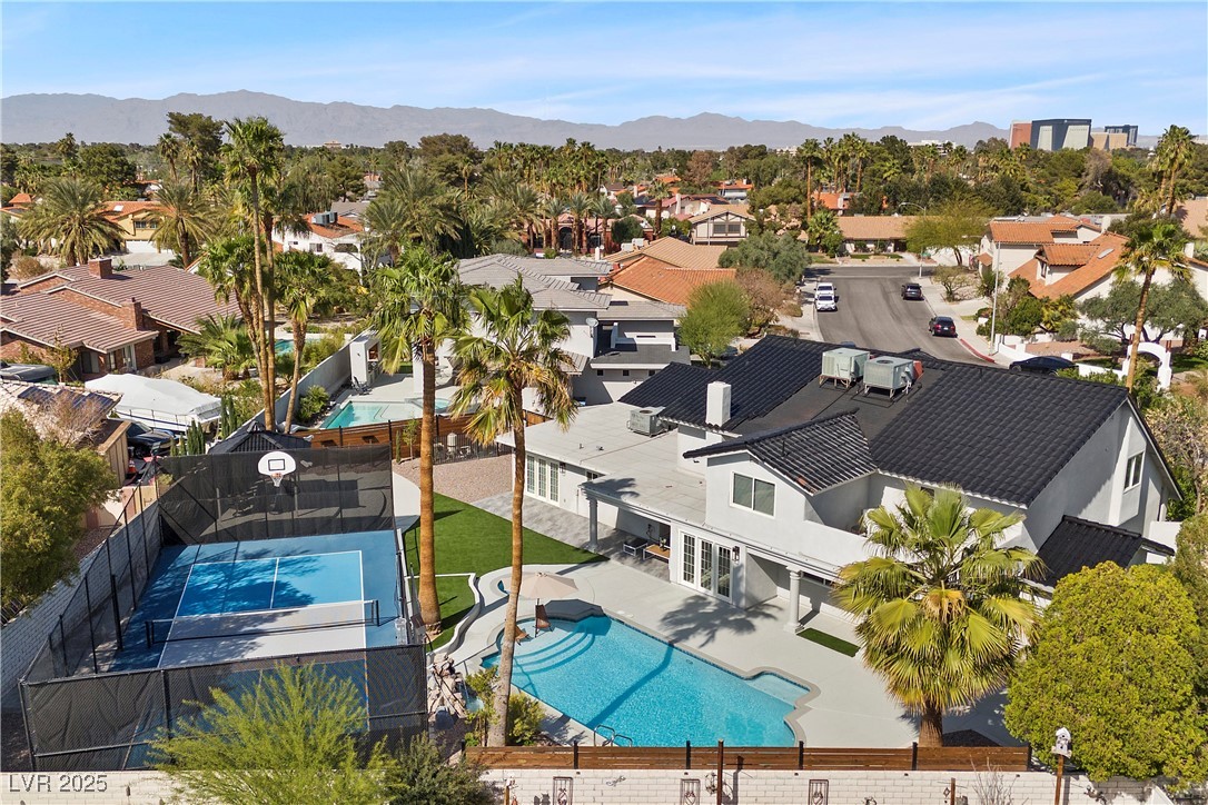 1912 Calanda Court